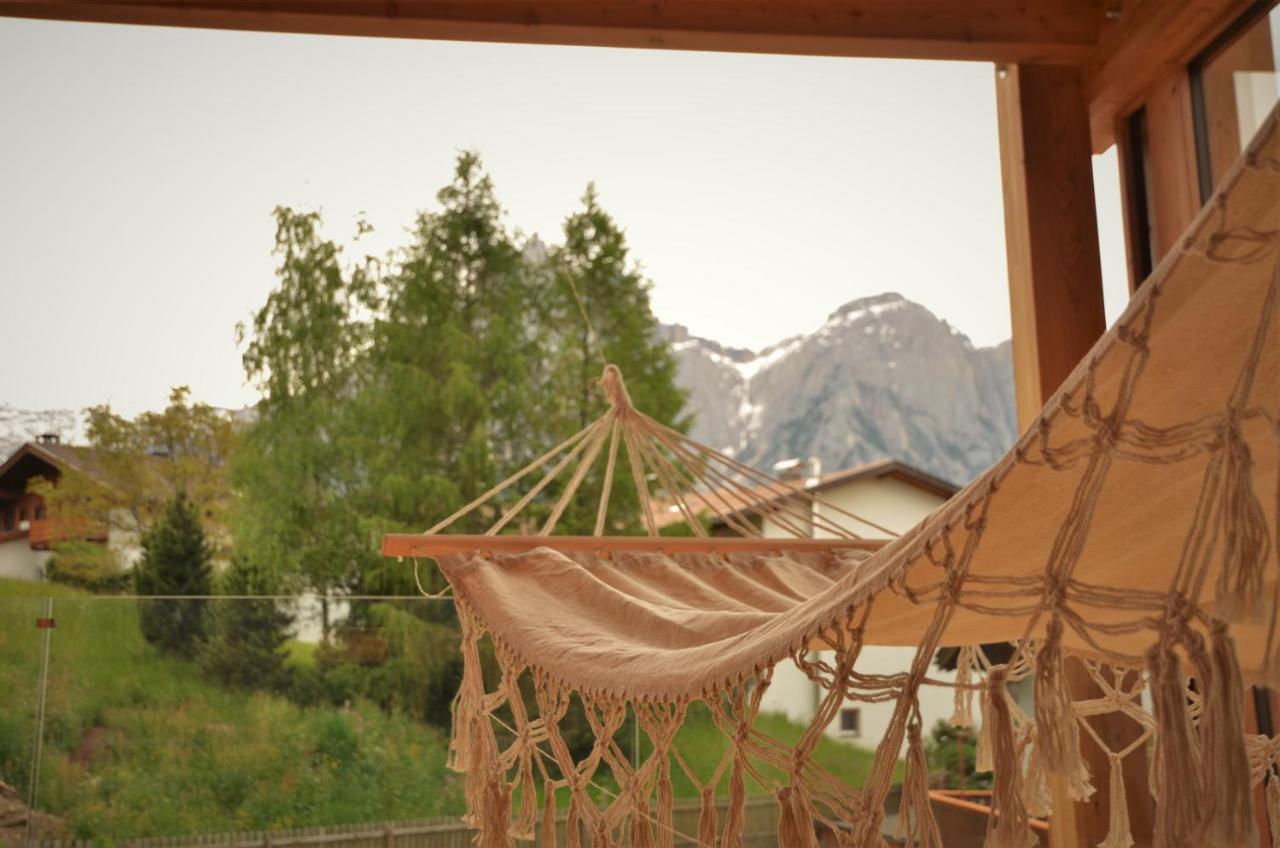 Kastelart - Karbon Aparthotel กัสเตลรอตโต ภายนอก รูปภาพ