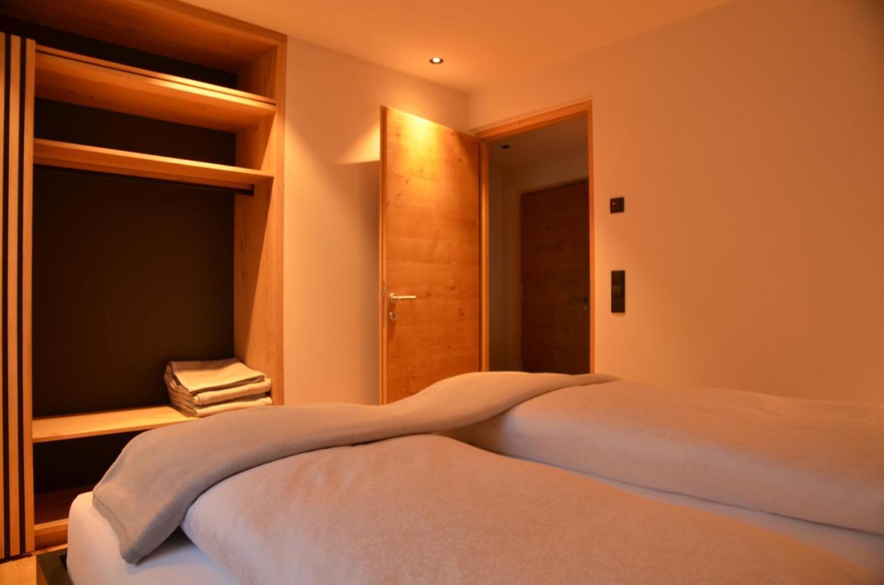 Kastelart - Karbon Aparthotel กัสเตลรอตโต ภายนอก รูปภาพ