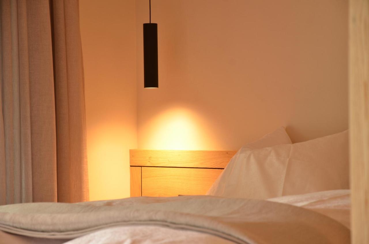 Kastelart - Karbon Aparthotel กัสเตลรอตโต ภายนอก รูปภาพ